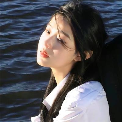 雾中的女孩